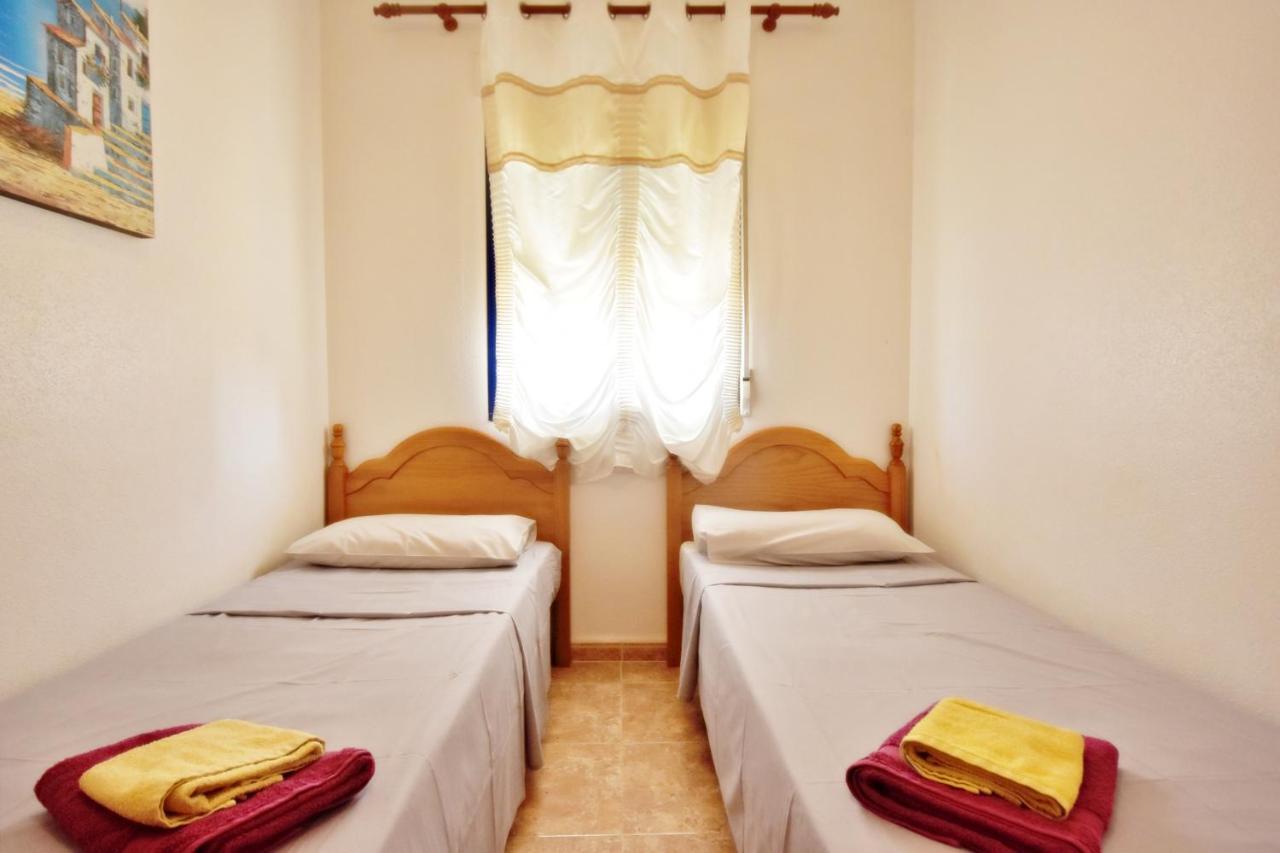 He Cabo Roig Strip Apartman Orihuela Kültér fotó