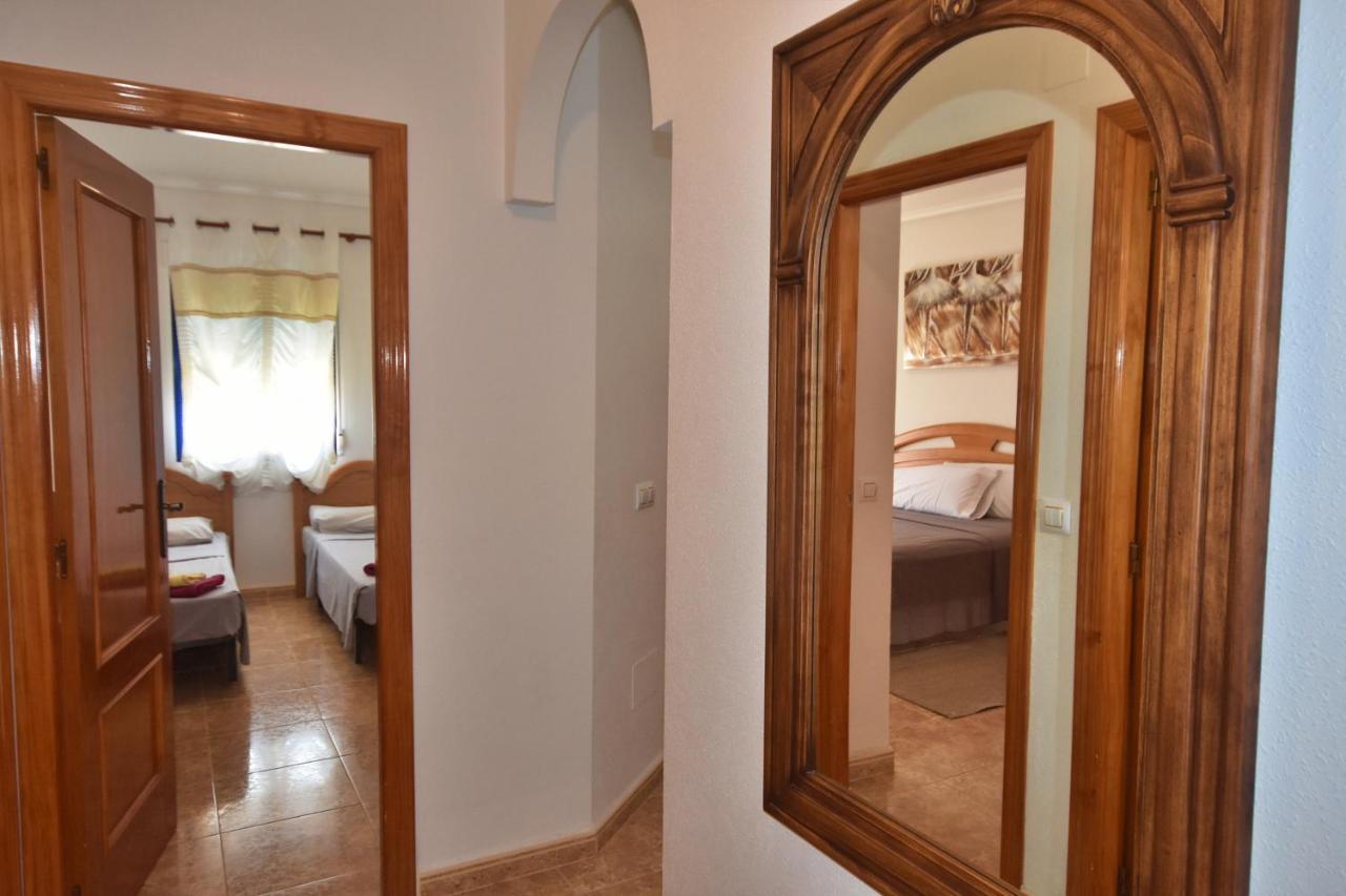 He Cabo Roig Strip Apartman Orihuela Kültér fotó
